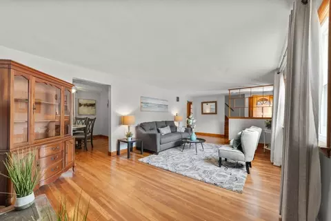5 Maple St, Saugus, MA 01906 photo 4