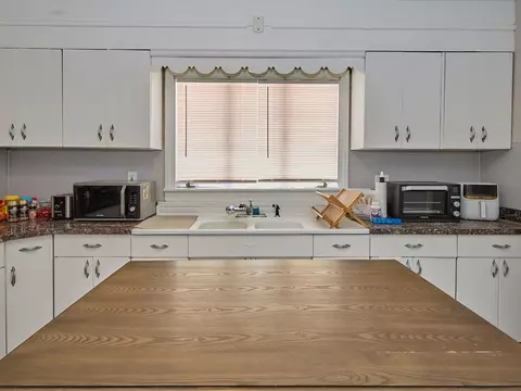 86 Cherry St, Fall River, MA 02720 photo 23