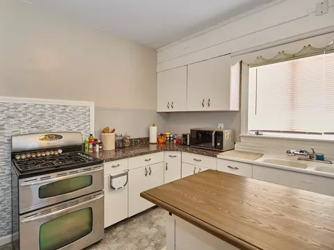 86 Cherry St, Fall River, MA 02720 photo 16