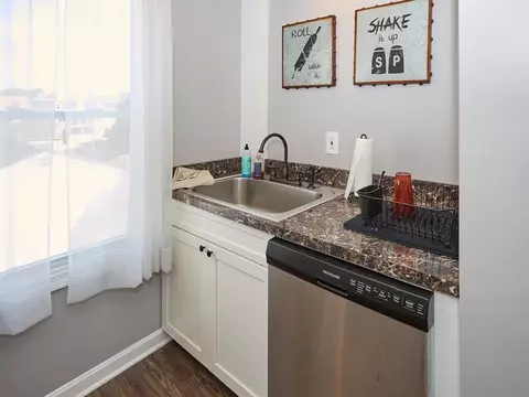 86 Cherry St, Fall River, MA 02720 photo 7