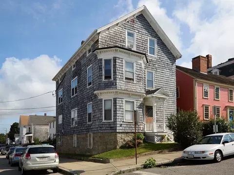 86 Cherry St, Fall River, MA 02720