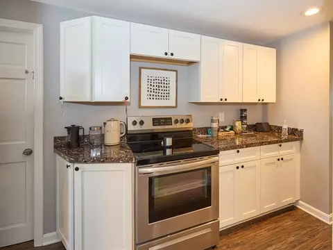86 Cherry St, Fall River, MA 02720 photo 5