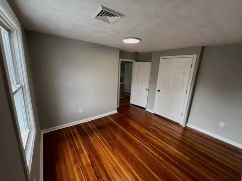34 Collins St, Springfield, MA 01109 photo 31