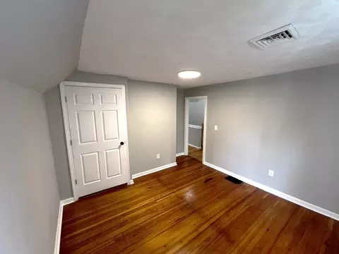 34 Collins St, Springfield, MA 01109 photo 29