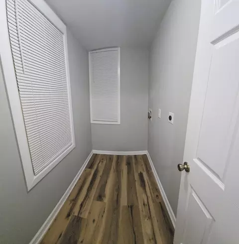 34 Collins St, Springfield, MA 01109 photo 20