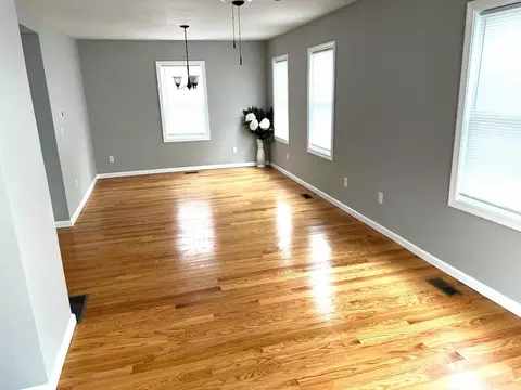34 Collins St, Springfield, MA 01109 photo 21