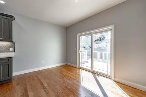 92 Crystalbrook Dr, Springfield, MA 01118 photo 14