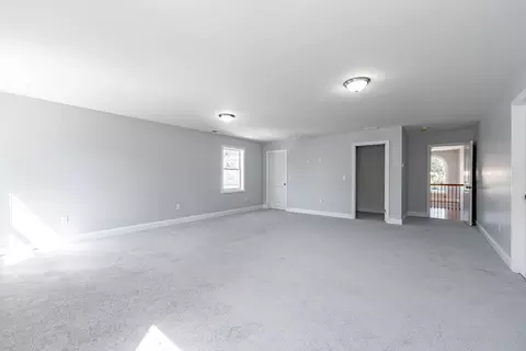 92 Crystalbrook Dr, Springfield, MA 01118 photo 24