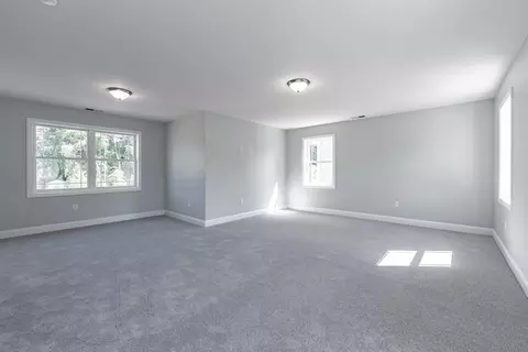 92 Crystalbrook Dr, Springfield, MA 01118 photo 34