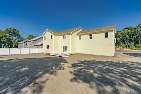 92 Crystalbrook Dr, Springfield, MA 01118 photo 39