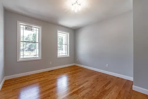 92 Crystalbrook Dr, Springfield, MA 01118 photo 6
