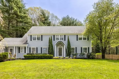 3 Powisset St, Dover, MA 02030