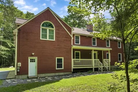 41 Taylor Dr, Brookline, NH 03033