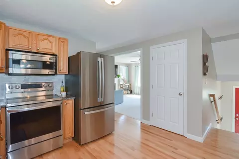 19 Grenier Ave, Webster, MA 01570 photo 8