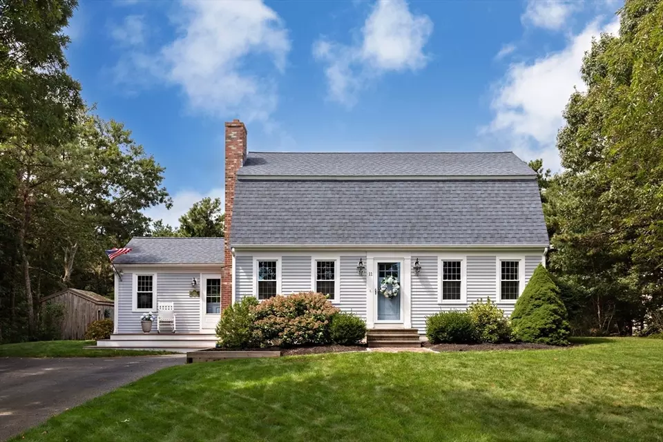  11 Triphammer Cir, Plymouth, MA 02360 photo 1