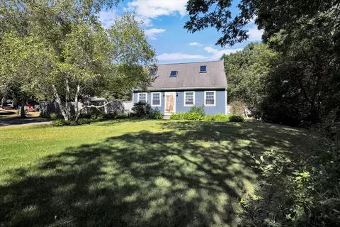 229 Ship Pond Rd, Plymouth, MA 02360