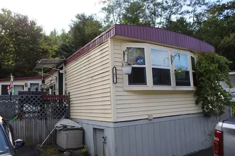 67 Fairview Rd, Rockland, MA 02370