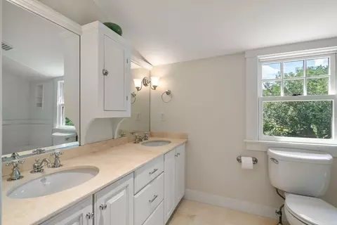 Bath - 6 Park Ave, Dover, MA 02030 photo 1 of 3