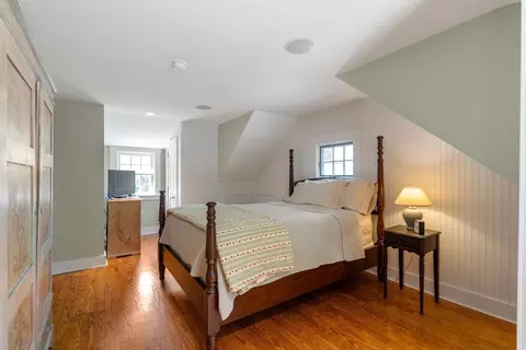 Bedroom - 6 Park Ave, Dover, MA 02030 photo 1 of 5