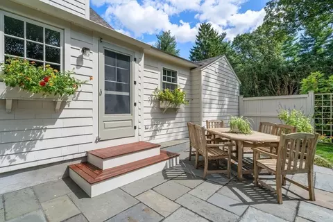 Exterior - 6 Park Ave, Dover, MA 02030 photo 10 of 13