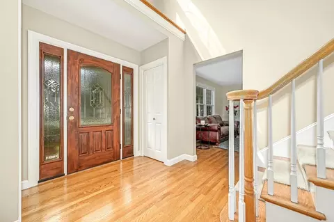 4 Talbott Farm Dr, Mendon, MA 01756 photo 3