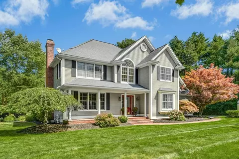 4 Talbott Farm Dr, Mendon, MA 01756 photo 2