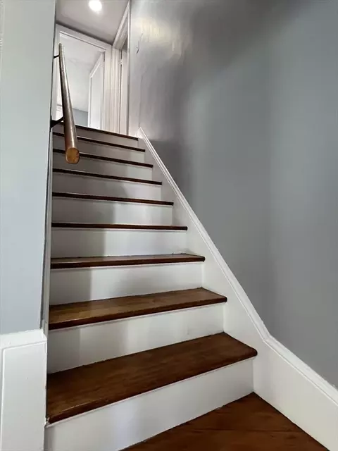 Entry Way - 30 Lumae St, Springfield, MA 01119 photo 4 of 7
