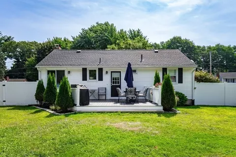 19 Samoset Rd, Peabody, MA 01960 photo 18