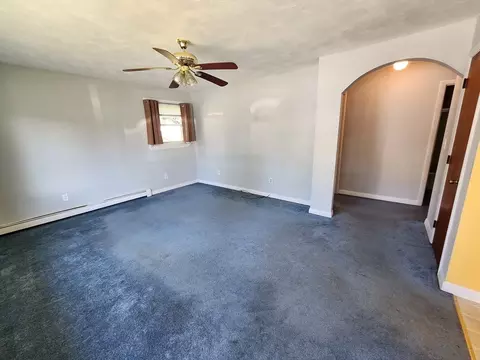Living - 37 Old Onset Rd, Wareham, MA 02571 photo 3 of 4