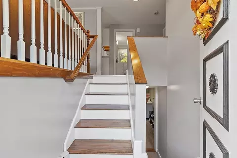 Entry Way - 61 Ward St, Athol, MA 01331 photo 2 of 2