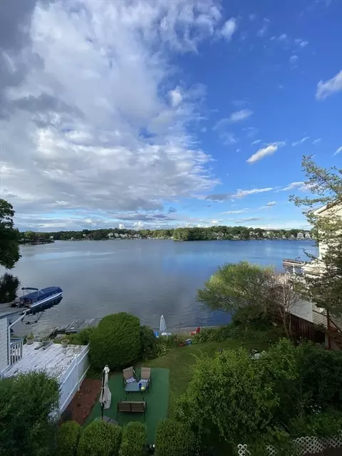 473 Lake Ave, Worcester, MA 01604