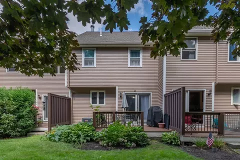 275 Donohue Rd #12, Dracut, MA 01826