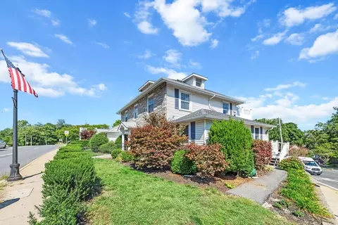 743 Main St #2, Reading, MA 01867 photo 2