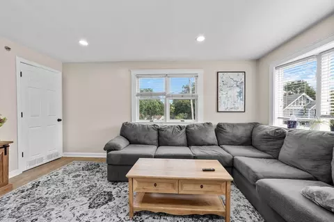 743 Main St #2, Reading, MA 01867 photo 4