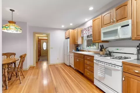 4 Sunset Rd, Nahant, MA 01908 photo 11