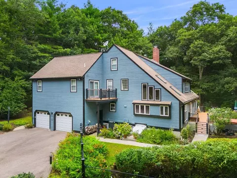 11 Dutton Park, Walpole, MA 02081 photo 2