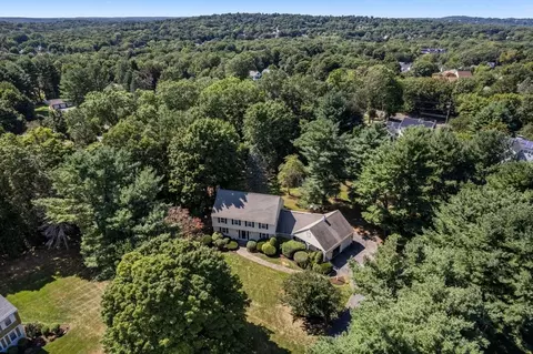 21 Pawnee Cir, Milton, MA 02186 photo 14