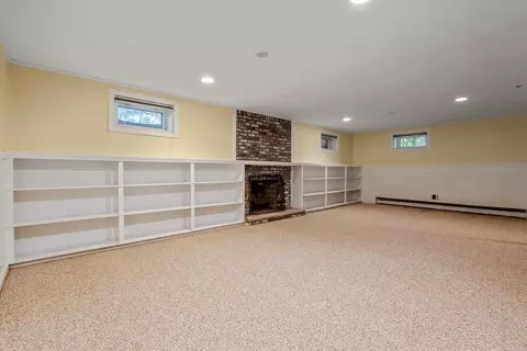 21 Pawnee Cir, Milton, MA 02186 photo 12