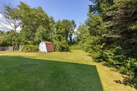338 Ash St, Reading, MA 01867 photo 5