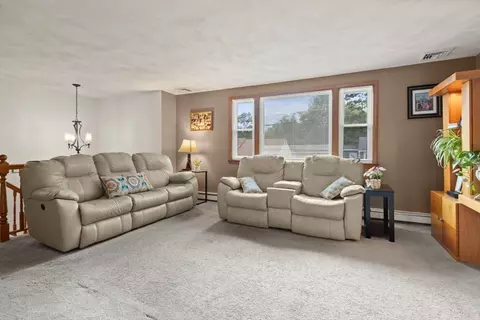 338 Ash St, Reading, MA 01867 photo 15