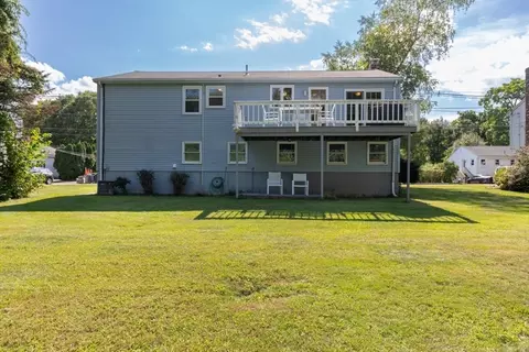 338 Ash St, Reading, MA 01867 photo 9