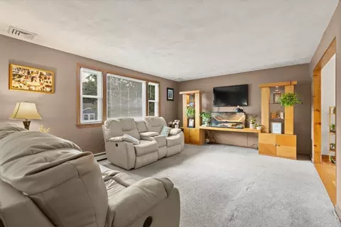 338 Ash St, Reading, MA 01867 photo 13