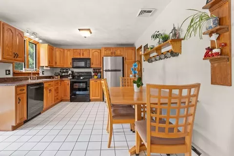338 Ash St, Reading, MA 01867 photo 22