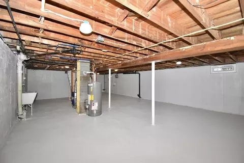 29 Kay St, Springfield, MA 01109 photo 39