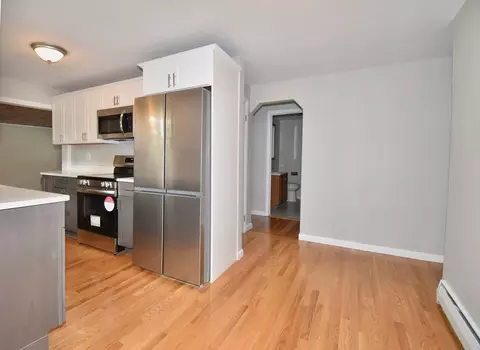 29 Kay St, Springfield, MA 01109 photo 11