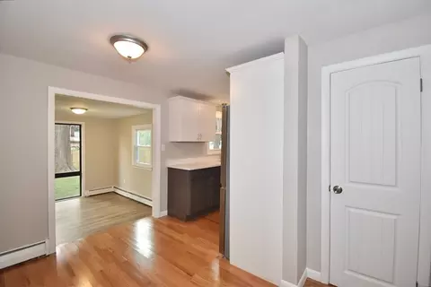29 Kay St, Springfield, MA 01109 photo 40