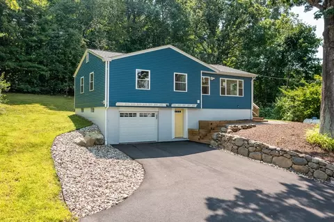 11 Overlook Dr, Northampton, MA 01062