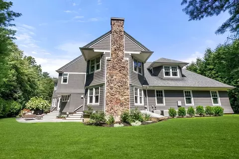 Exterior - 5 Beard Way, Wellesley, MA 02482 photo 2 of 5
