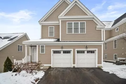 31 Longview Cir #90, Ayer, MA 01432