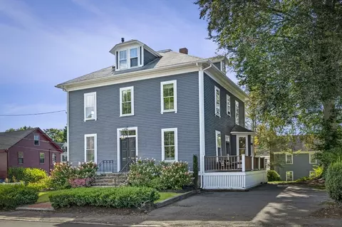108 Elm St #2, Marblehead, MA 01945